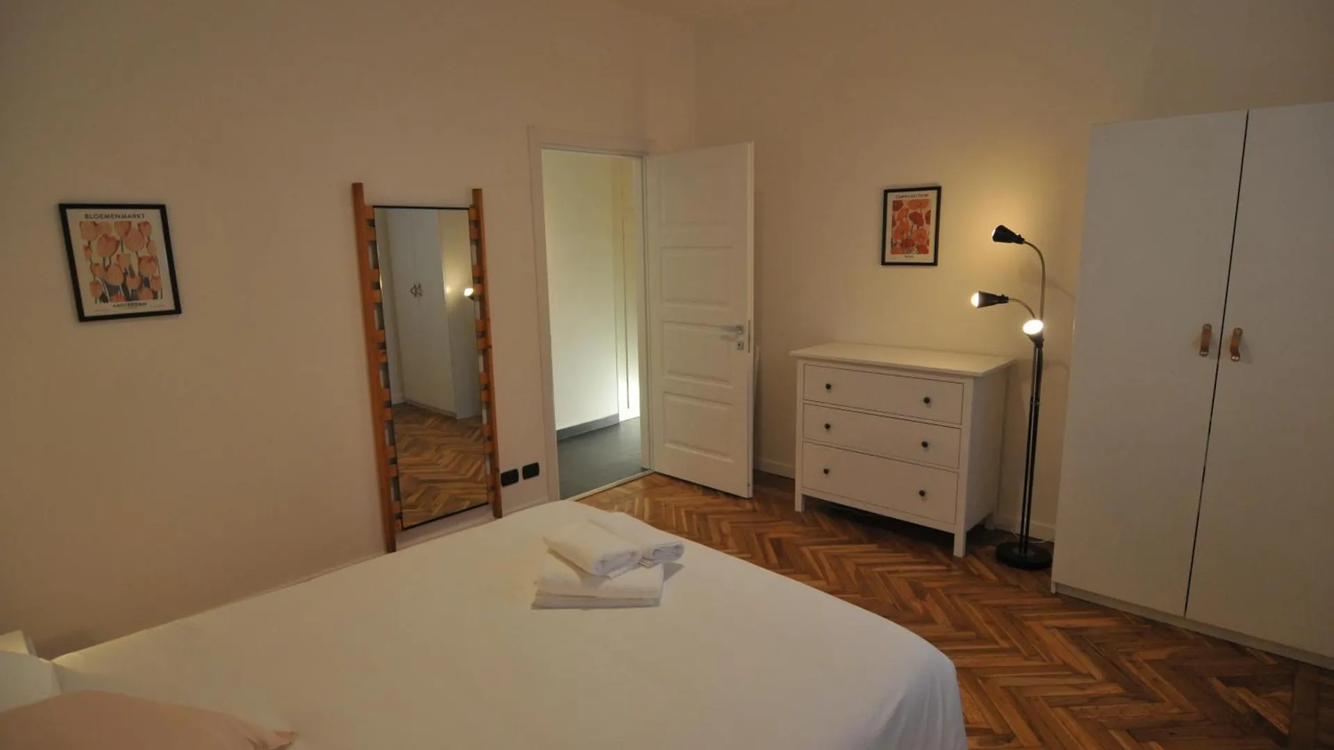 Апартаменты Olona Premium Duplex Sant'Ambrogio Милан Италия